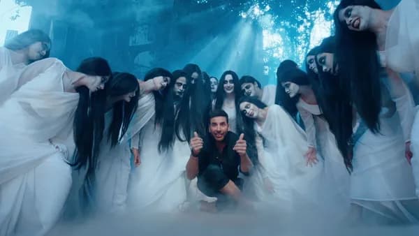 Poster Bhooth Bangla
